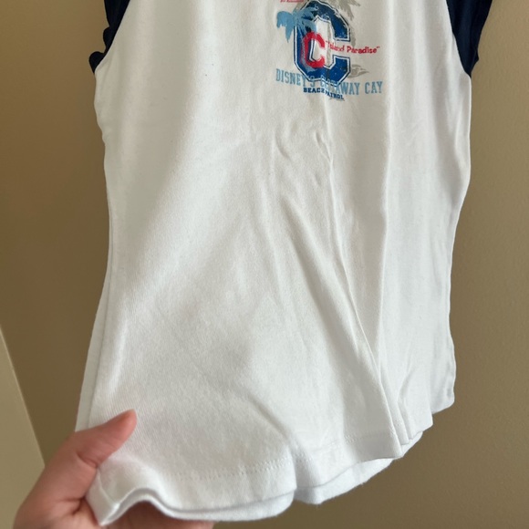 🔷DISNEY CRUISE LINE: Girl size M, Castaway Cay theme short sleeve t-shirt🔷 - Picture 8 of 10